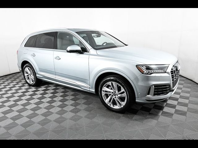 2024 Audi Q7 Premium Plus