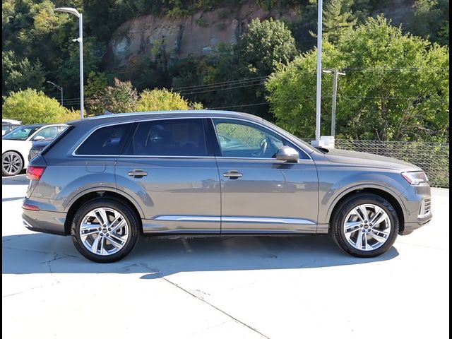 2024 Audi Q7 Premium Plus