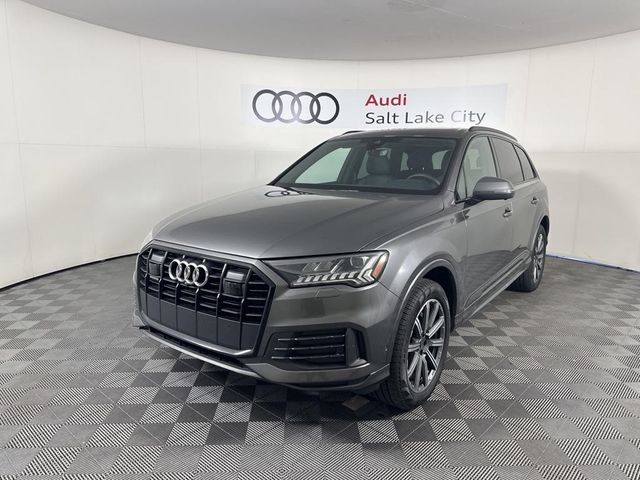 2024 Audi Q7 Premium Plus