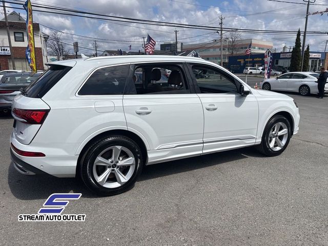 2024 Audi Q7 Premium Plus