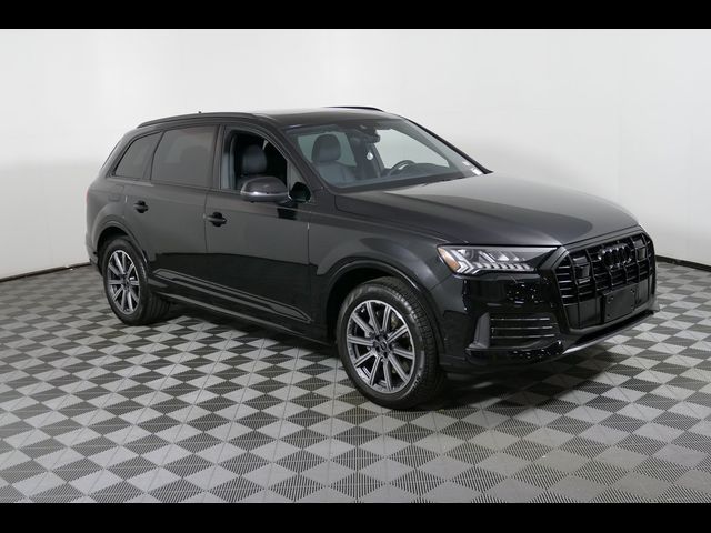 2024 Audi Q7 Premium Plus