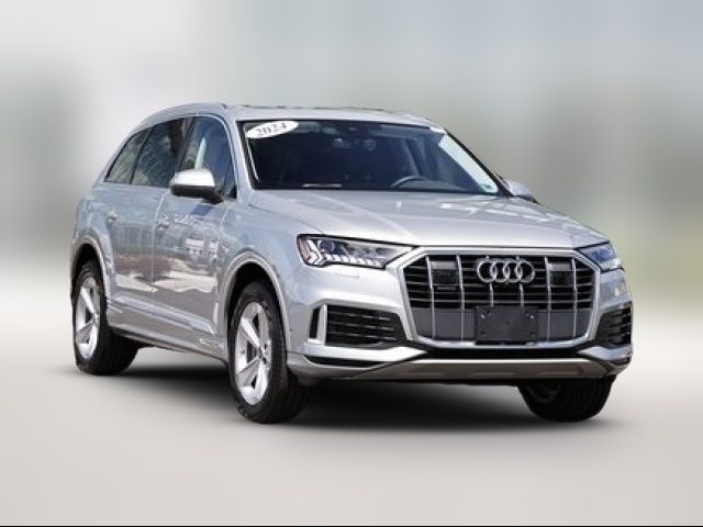 2024 Audi Q7 Premium Plus