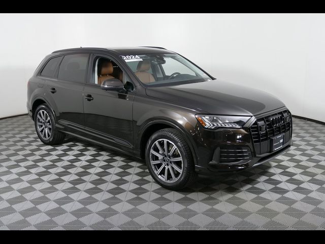 2024 Audi Q7 Premium Plus