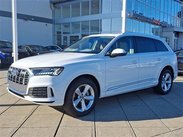 2024 Audi Q7 Premium Plus