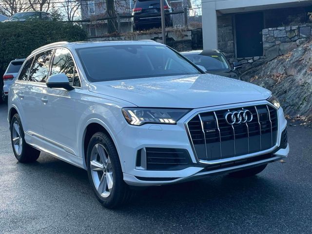 2024 Audi Q7 Premium Plus