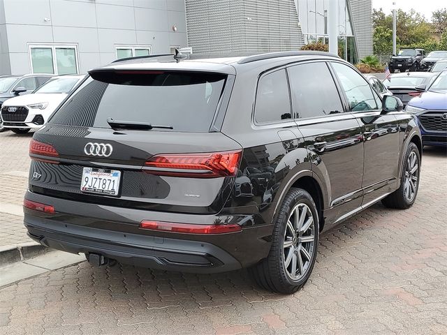 2024 Audi Q7 Premium Plus