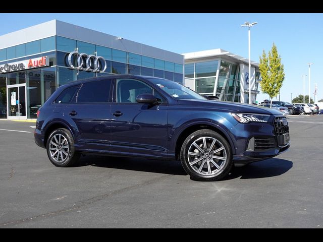 2024 Audi Q7 Premium Plus