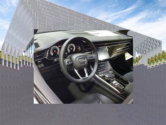 2024 Audi Q7 Premium Plus