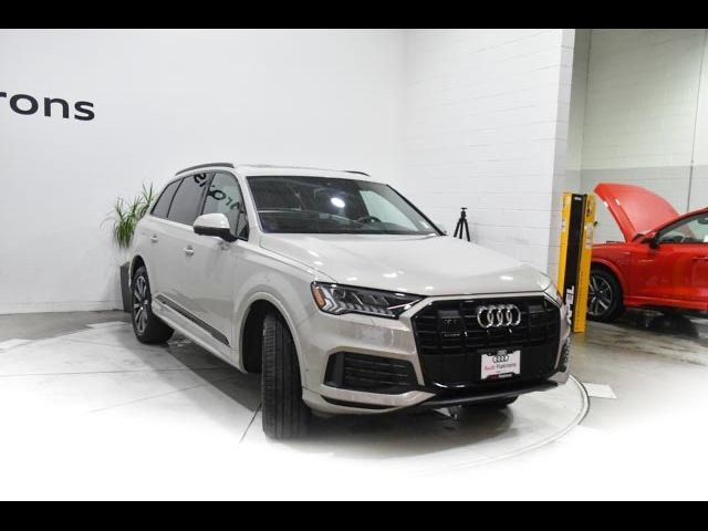 2024 Audi Q7 Premium Plus