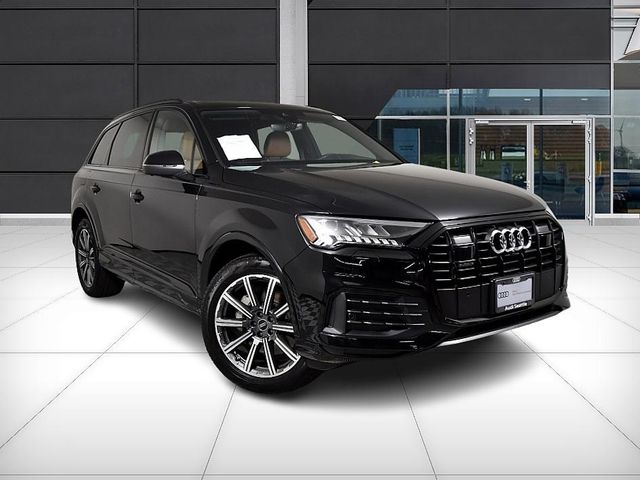 2024 Audi Q7 Premium Plus