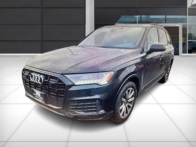 2024 Audi Q7 Premium Plus