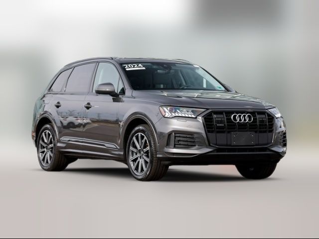 2024 Audi Q7 Premium Plus