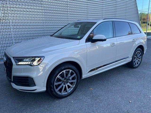 2024 Audi Q7 Premium Plus