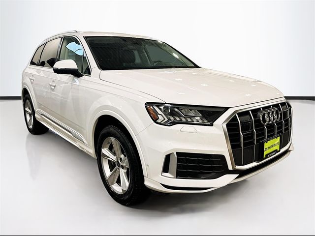 2024 Audi Q7 Premium Plus