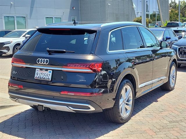 2024 Audi Q7 Premium Plus