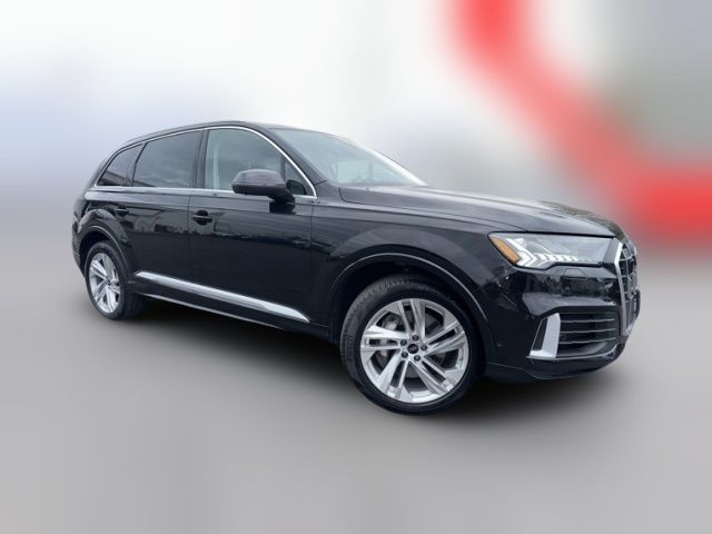 2024 Audi Q7 Premium Plus