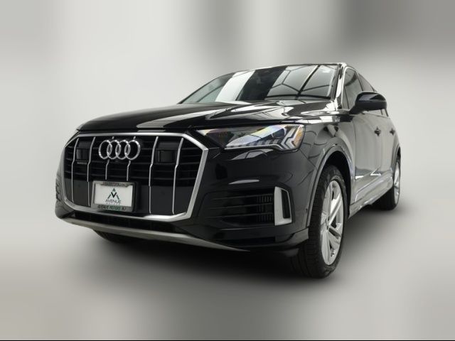 2024 Audi Q7 Premium Plus