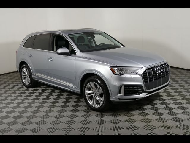 2024 Audi Q7 Premium Plus