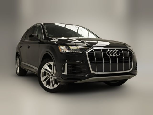 2024 Audi Q7 Premium Plus