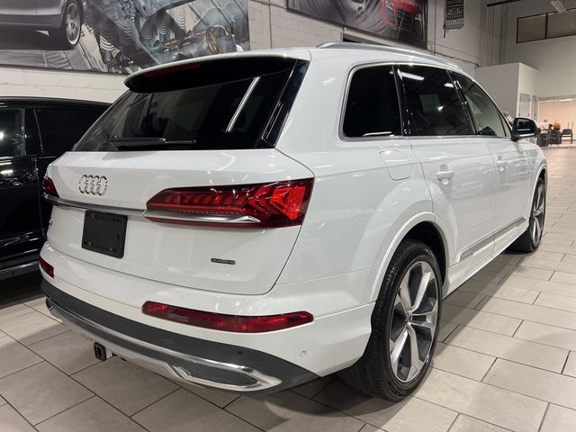 2024 Audi Q7 Premium Plus