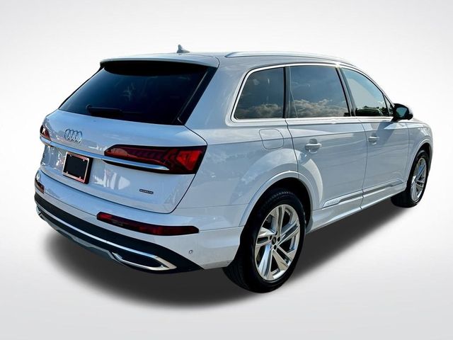 2024 Audi Q7 Premium Plus