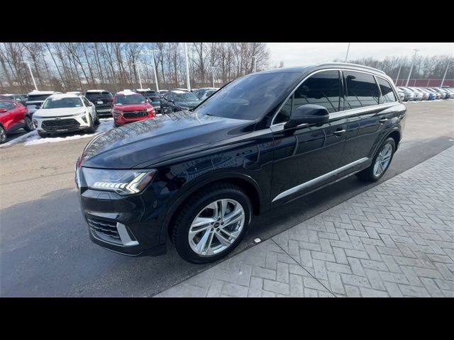 2024 Audi Q7 Premium Plus