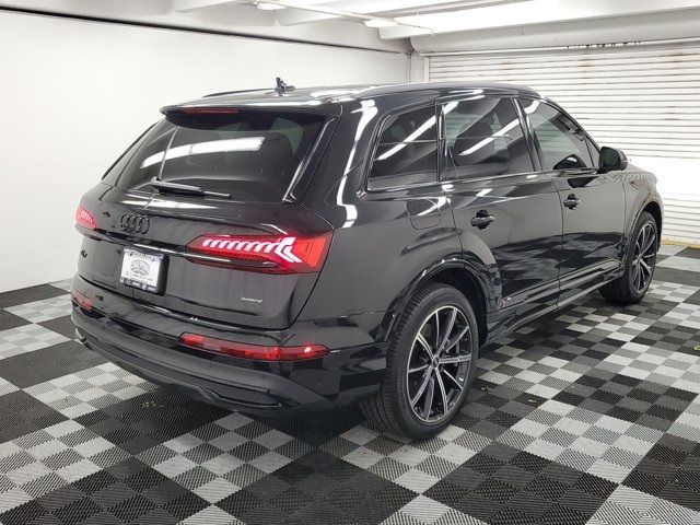 2024 Audi Q7 Premium Plus