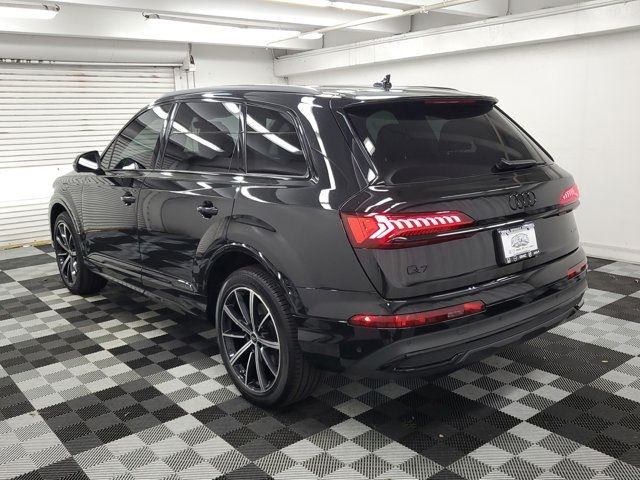 2024 Audi Q7 Premium Plus