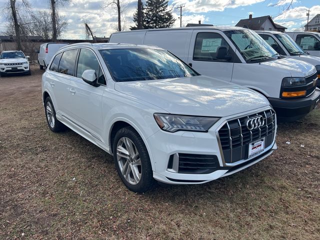 2024 Audi Q7 Premium Plus