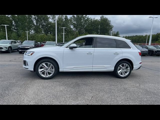 2024 Audi Q7 Premium Plus