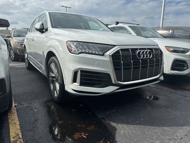 2024 Audi Q7 Premium Plus