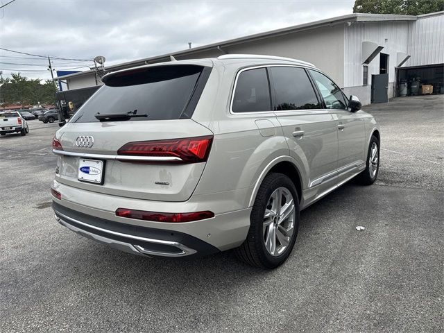 2024 Audi Q7 Premium Plus