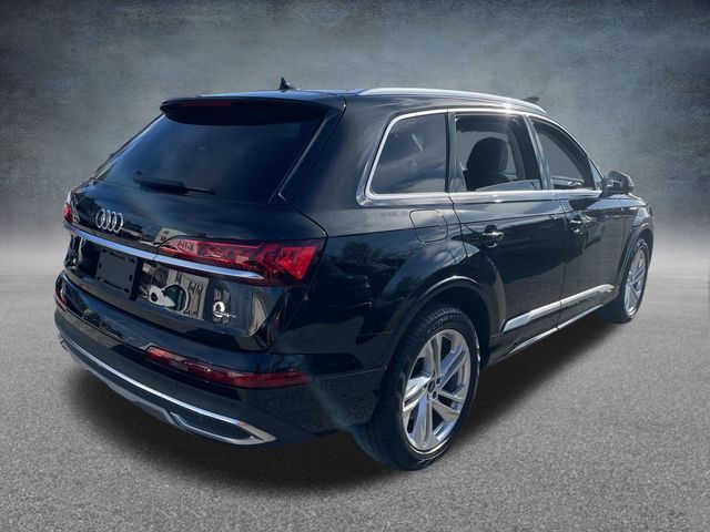 2024 Audi Q7 Premium Plus