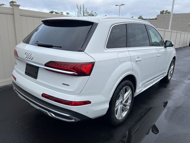 2024 Audi Q7 Premium Plus