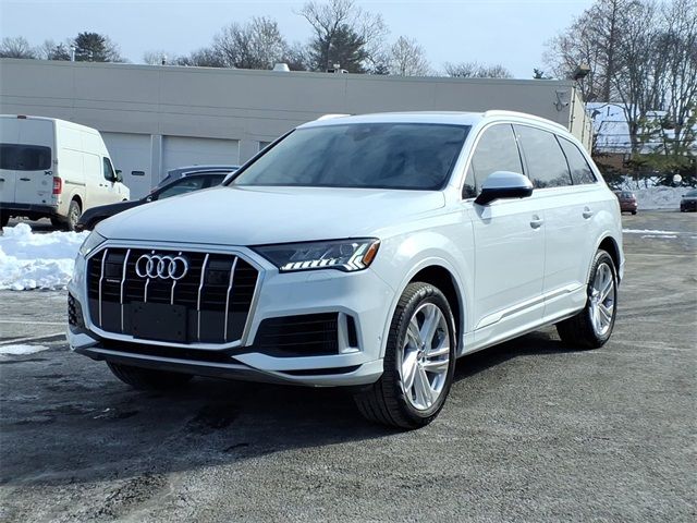 2024 Audi Q7 Premium Plus