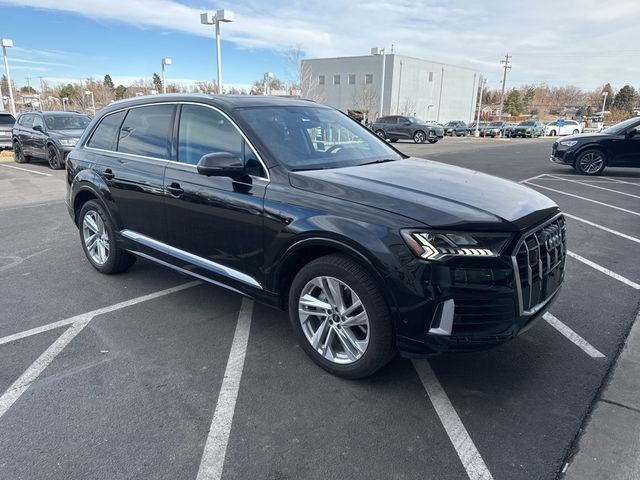 2024 Audi Q7 Premium Plus