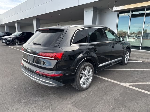 2024 Audi Q7 Premium Plus