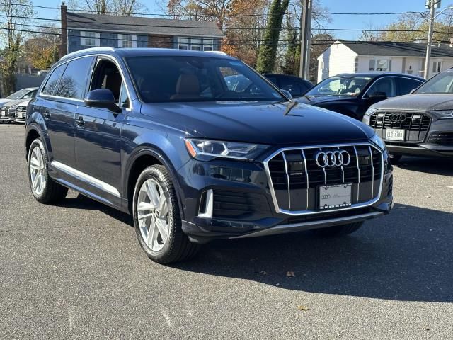 2024 Audi Q7 Premium