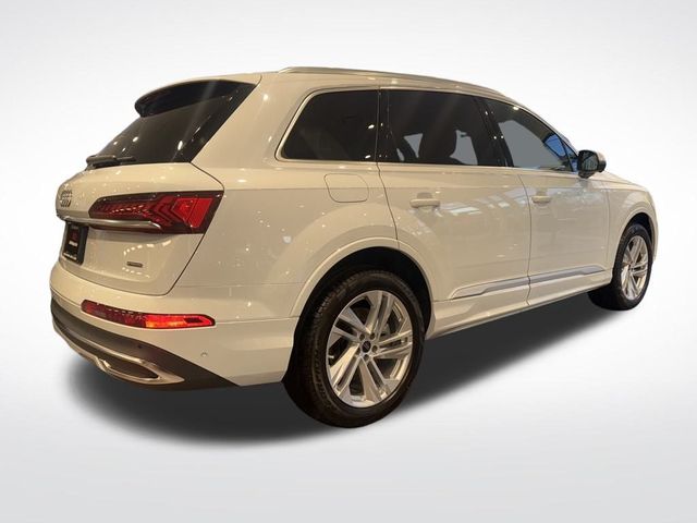 2024 Audi Q7 Premium