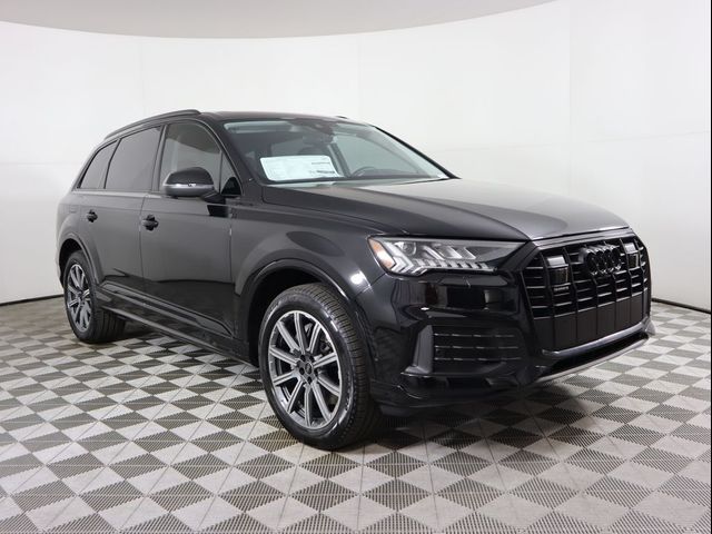 2024 Audi Q7 Premium Plus