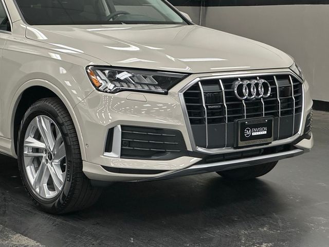 2024 Audi Q7 Premium Plus