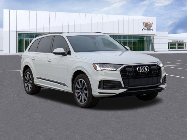 2024 Audi Q7 Premium Plus