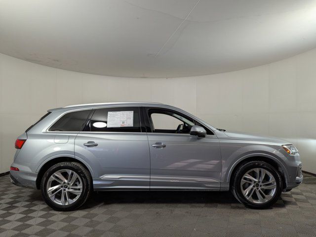 2024 Audi Q7 Premium Plus