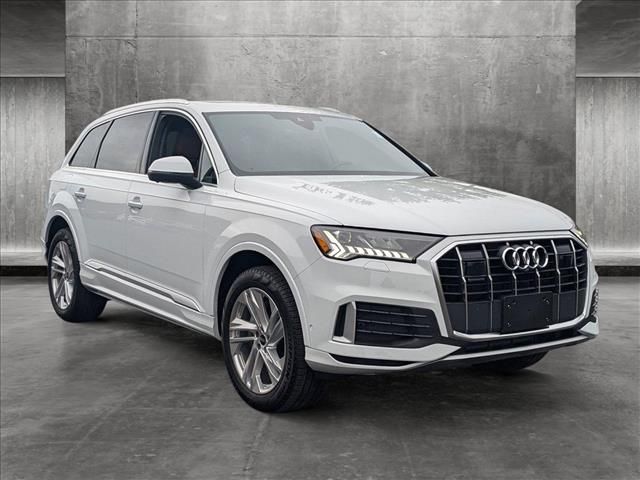 2024 Audi Q7 Premium Plus