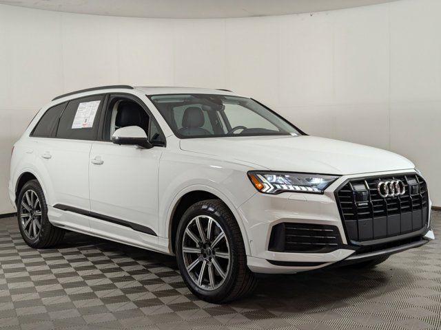 2024 Audi Q7 Premium Plus