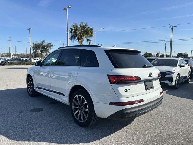 2024 Audi Q7 Premium Plus