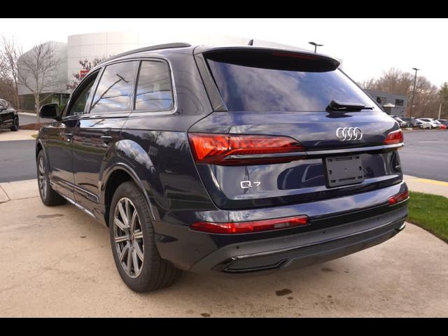 2024 Audi Q7 Premium Plus