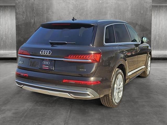 2024 Audi Q7 Premium Plus