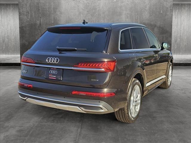 2024 Audi Q7 Premium Plus