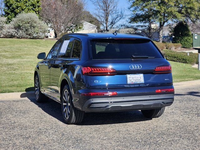 2024 Audi Q7 Premium Plus